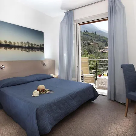 Eco Ariston Готель 3*
